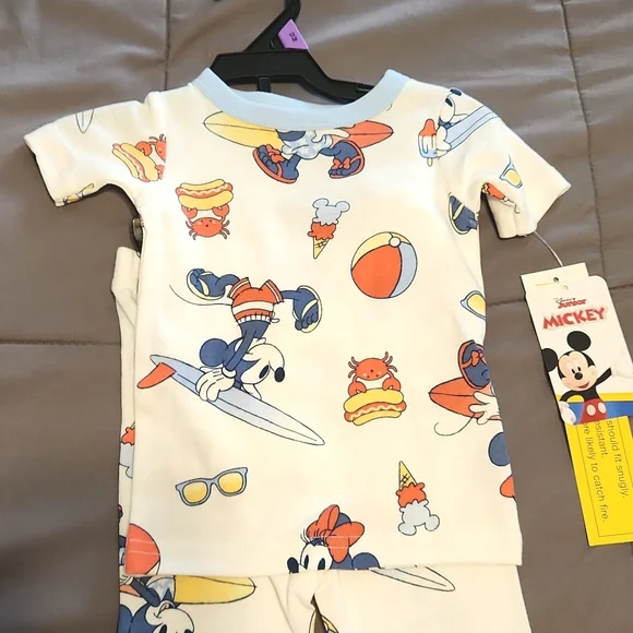 Patriotic Disney pajamas - Picture 4 of 8